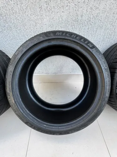 02 (Par) Pneus Michelin PS4s 275/35r19 NOVOS!