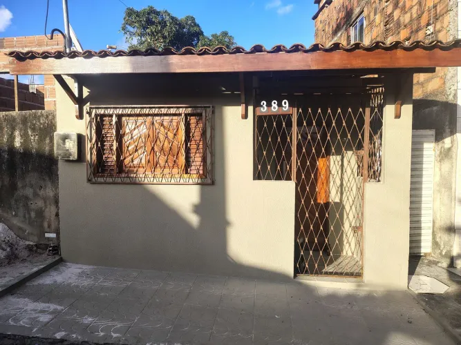 Casa pra vender ou alugar no Bairro do Roger 