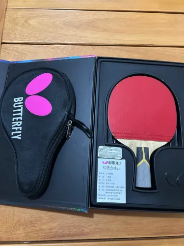 RAQUETE DE TÊNIS DE MESA BUTTERFLY TBC-803 - COMPLETA COM ESTOJO E EMBALAGEM ORIGINAL