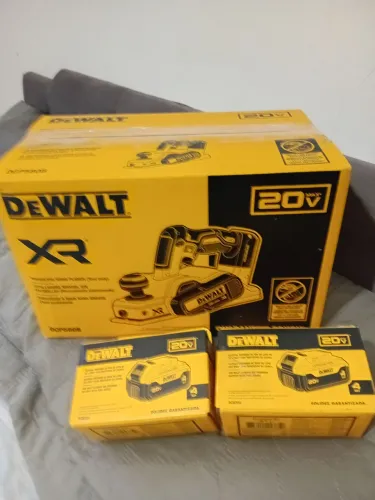 Plaina à Bateria Dewalt