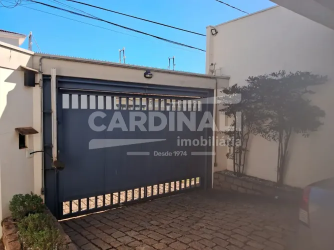 Sobrado com ótima localização, ao lado da Napoleao Selmi Dey.