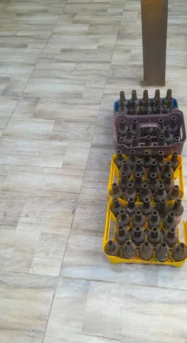 Vendo litrinhos cm vasilhames!!!