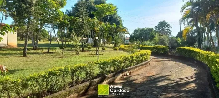 Sítio com 6 dormitórios à venda, 15 m² por R$ 1.000.000,00 - Aleluia - Quadra/SP