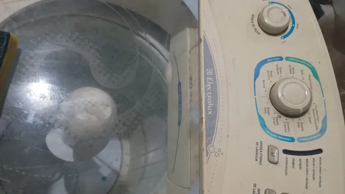Máquina de lavar roupa Eletrolux 13k revisada com garantia