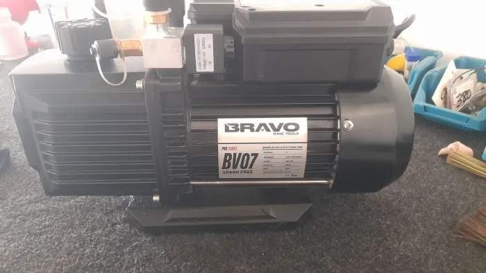 Vende-se bomba de vacuo da Bravo