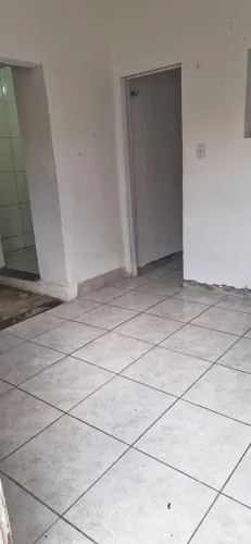 Casa pequena para alugar no soledade 2.