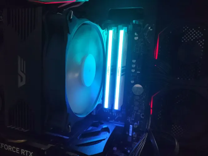 Memória ram ddr4 Asgard Valkyrie 16gb (2x8) RGB