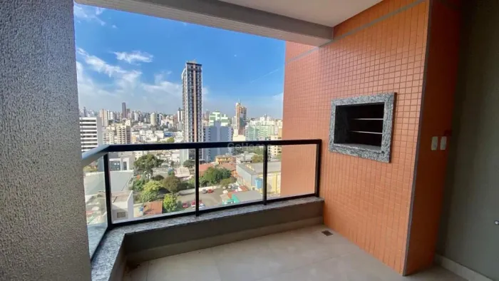 Apartamento novo 3 quartos e 2 vagas no Centro de Chapecó