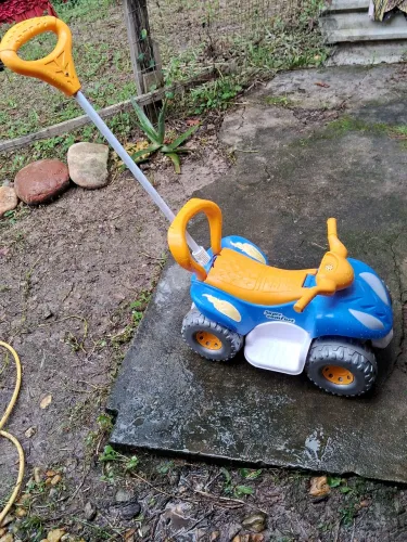 Carrinho de empurrar infantil 