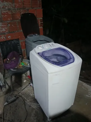 Maquina de lavar electrolux 8kg com garantia de três meses e entrega gratis por 400