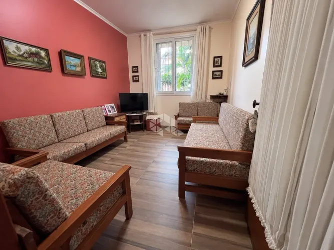 Apartamento de 2 dormitórios, no bairro São Geraldo, em Porto Alegre.