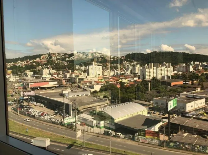 Salas/Conjuntos Barreiros São José Itaguaçu Trade Center