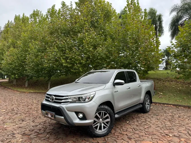 Toyota Hilux CD SRX 4X4 2.8 TDI 16V Diesel Aut. 2018