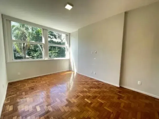 RARIDADE ABSOLUTA NA GENERAL GLICÉRIO  110m², SUÍTE E VAGA NA RUA MAIS DESEJADA DE LARANJE