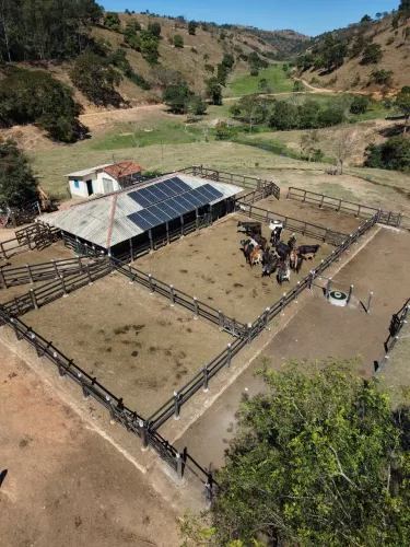 Fazenda próximo a Teófilo Otoni - Carlos chagas