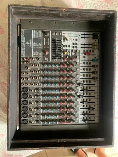 Mesa de som