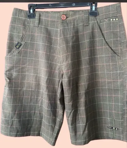 2 Bermudas Mcd sarja chino tamanho 42 impecáveis 
