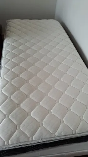 Colchão com molas ensacadas tamanho solteiro Americanflex