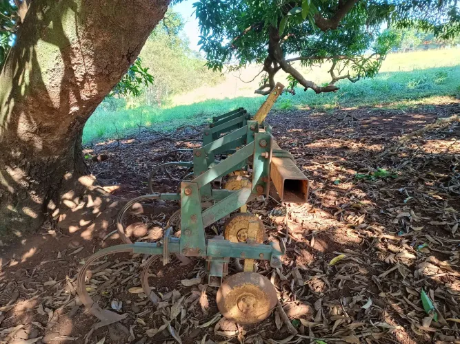 Cultivador Móvel Busa