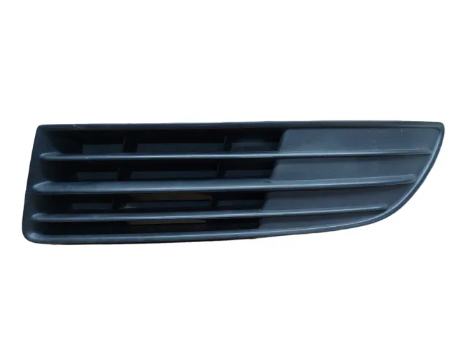 Moldura Farol Milha L/e Volkswagen Polo 07/12 Original Preto Esquerdo