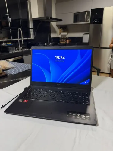 Notebook Acer Ryzen 5 com placa de vídeo dedicada e 20GB de RAM