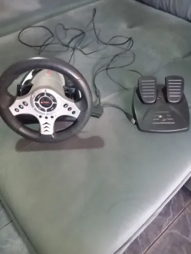 Volante leadership gamer + pedal PS2, PS3 e PC