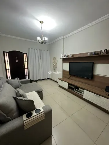 Casa para venda com 3 suítes no Bairro Limoeiro em Volta Redonda