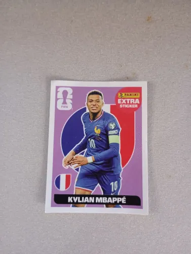 Figurinha extra legend do Kylian Mbappe