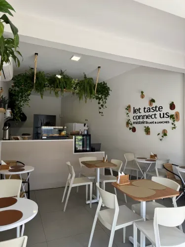 Oportunidade de negócio em Uberlândia | Lanchonete/Cafeteria pronta pra faturar 