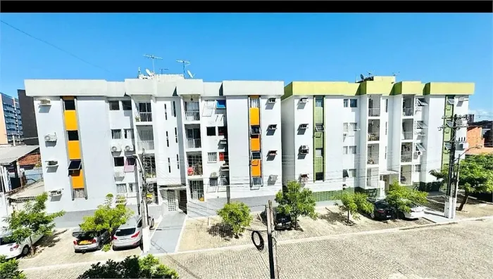 Apartamento 3 Quartos no Edificio Jardim Tropical - Ponta Da Terra