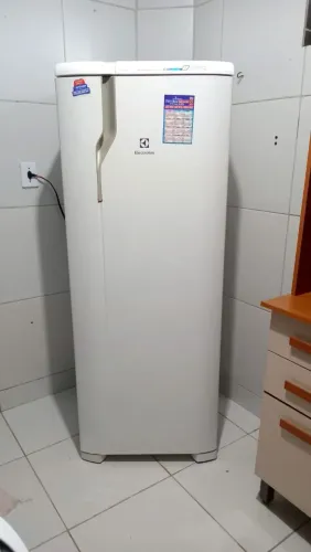 Geladeira Electrolux frosfree