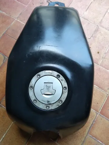 Tanque De Combustível Cb400 Com Tampa Personalizada