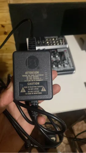 Mesa Xenyx QX1002. Original. Não é a paralela!