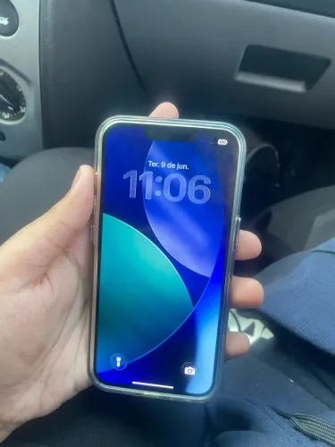 iPhone 16E impecável