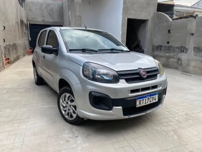 Fiat Uno Attractive 1.0 EVO Fire Flex 8V 5P 2021