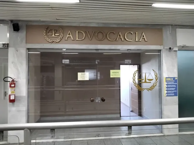 VENDO OU ALUGO, LOJA NO CENTRO DE SÃO LOURENÇO