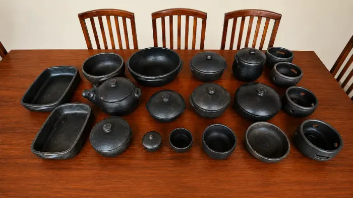 Kit de panelas de barro