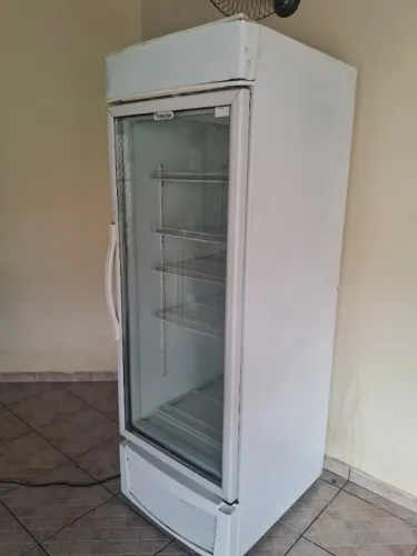 EXPOSITOR FRICON 565L - PORTA DE VIDRO | COMERCIAL
