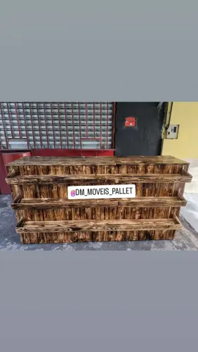 Balcão caixa com expositores pallet rústico 