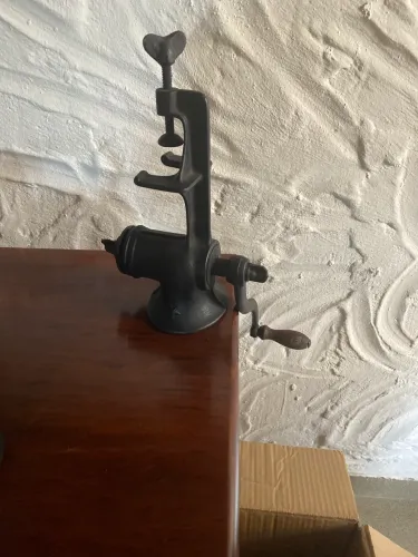 Moedor de carne ferro fundido vintage