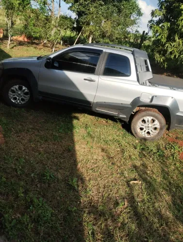 Fiat Strada Adventure1.8/ 1.8 Locker Flex CD 2010