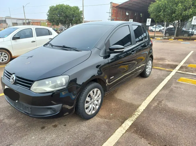 Volkswagen Fox 1.0 MI Total Flex 8V 5P 2013