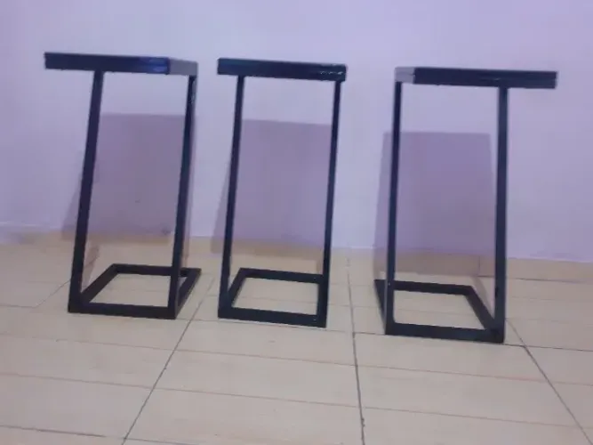 Banqueta em z sem encosto