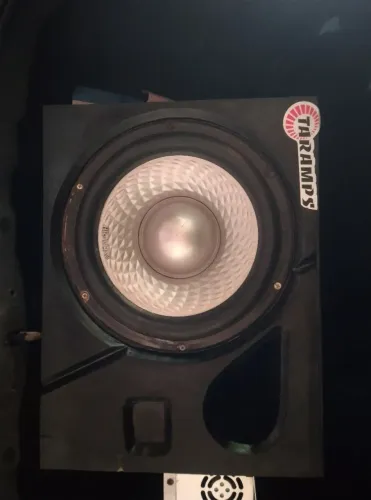 Caixa subwoofer + altos falante 6x9