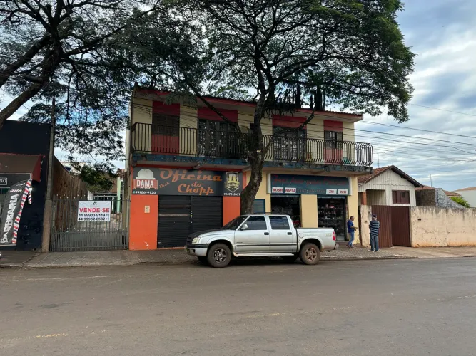 Prédio/Edifício inteiro para venda tem 432 metros quadrados com 9 quartos em Centro - Paiç