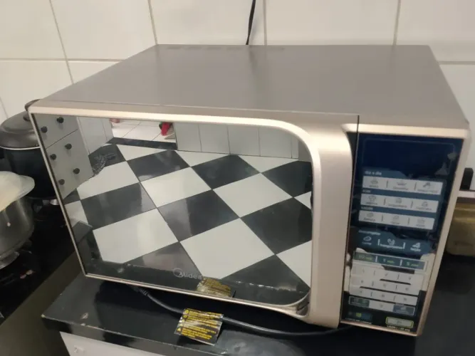 Microondas Midea 31L