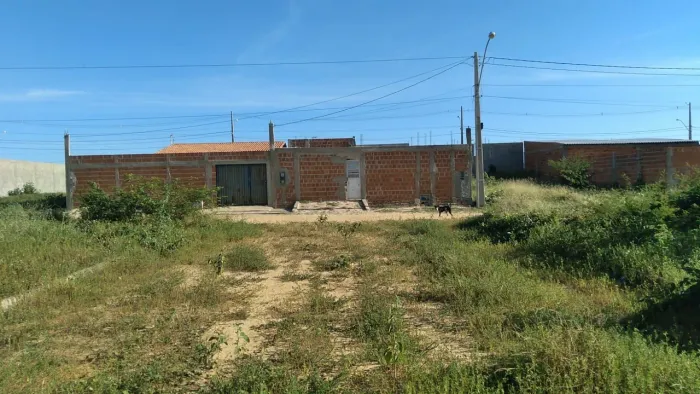 Vende-se casa loteamento novo Horizonte bom Jesus da Lapa