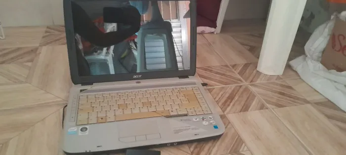 Notebook Acer Aspire (Liga e dá vídeo) - Para Conserto ou Retirada de Peças
