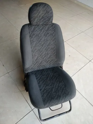 Banco Fiorino uno duas portas só o lado do motorista