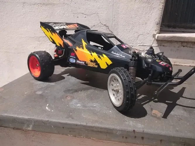 Automodelo tamya Hornet